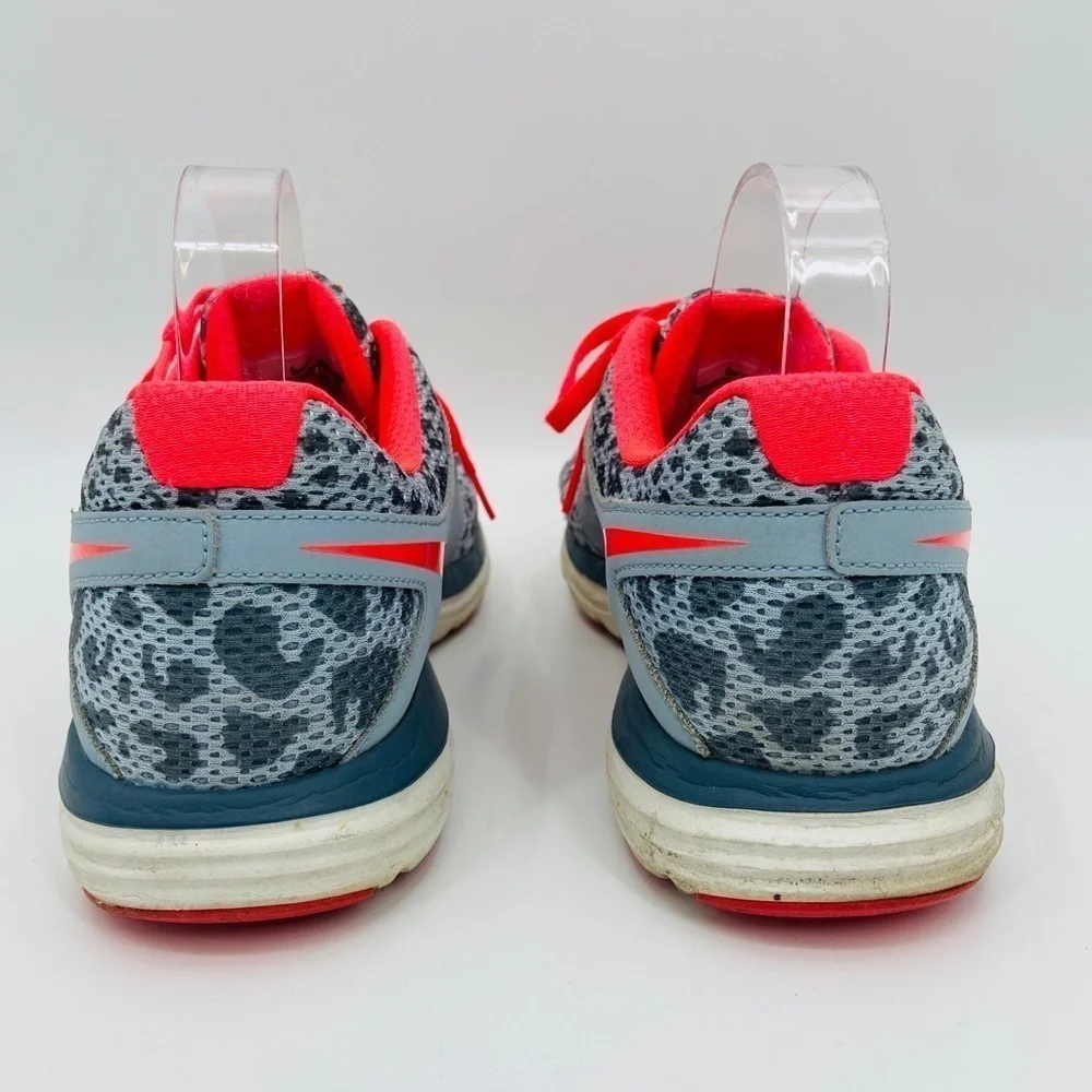 NIKE Women's Gray Coral Dual Fusion Cross Training Running Sneakers Shoes Size 9